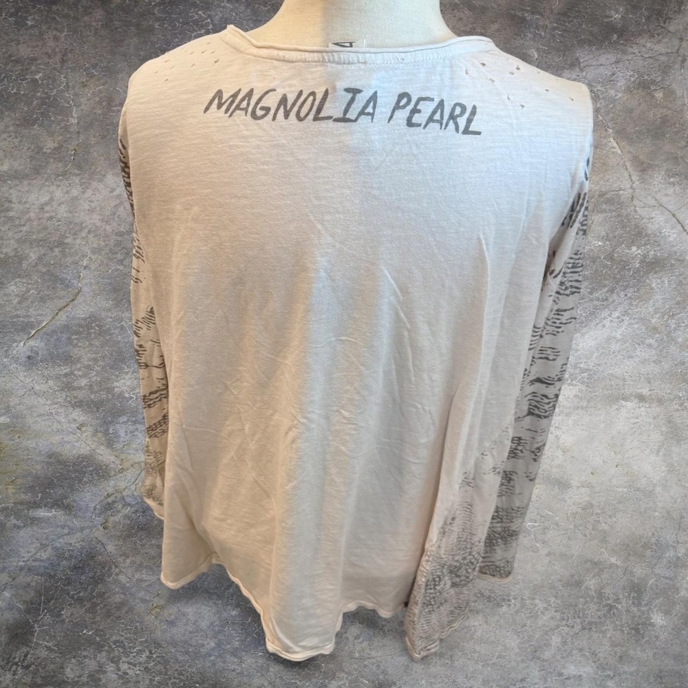 Magnolia Pearl Freedom Park Conscience Distressed Graphic Tee Women's One Size - Picture 3 of 4